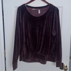 Velvet Ideology scoop/crew neck shirt